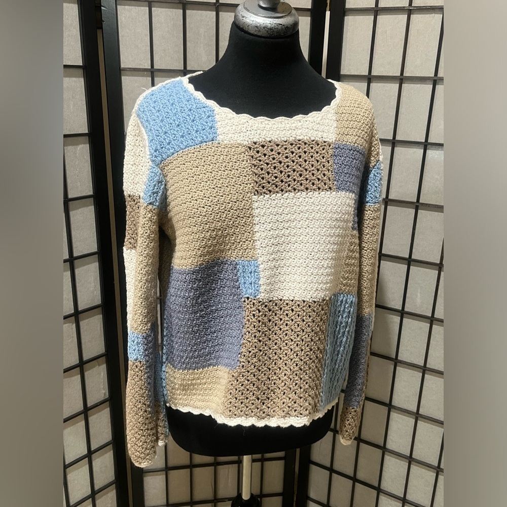 CRAZY HORSE CROCKET PATCHWORK SWEATER, BLUE-WHITE COLOR BLOCK WOMENN SIZE L